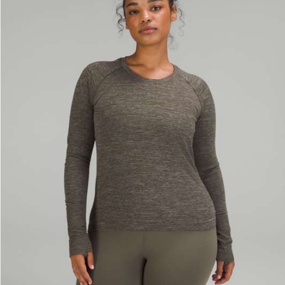 Swiftly Tech Long Sleeve Shirt 2.0 *Race Length Wee Are From Space Army Green